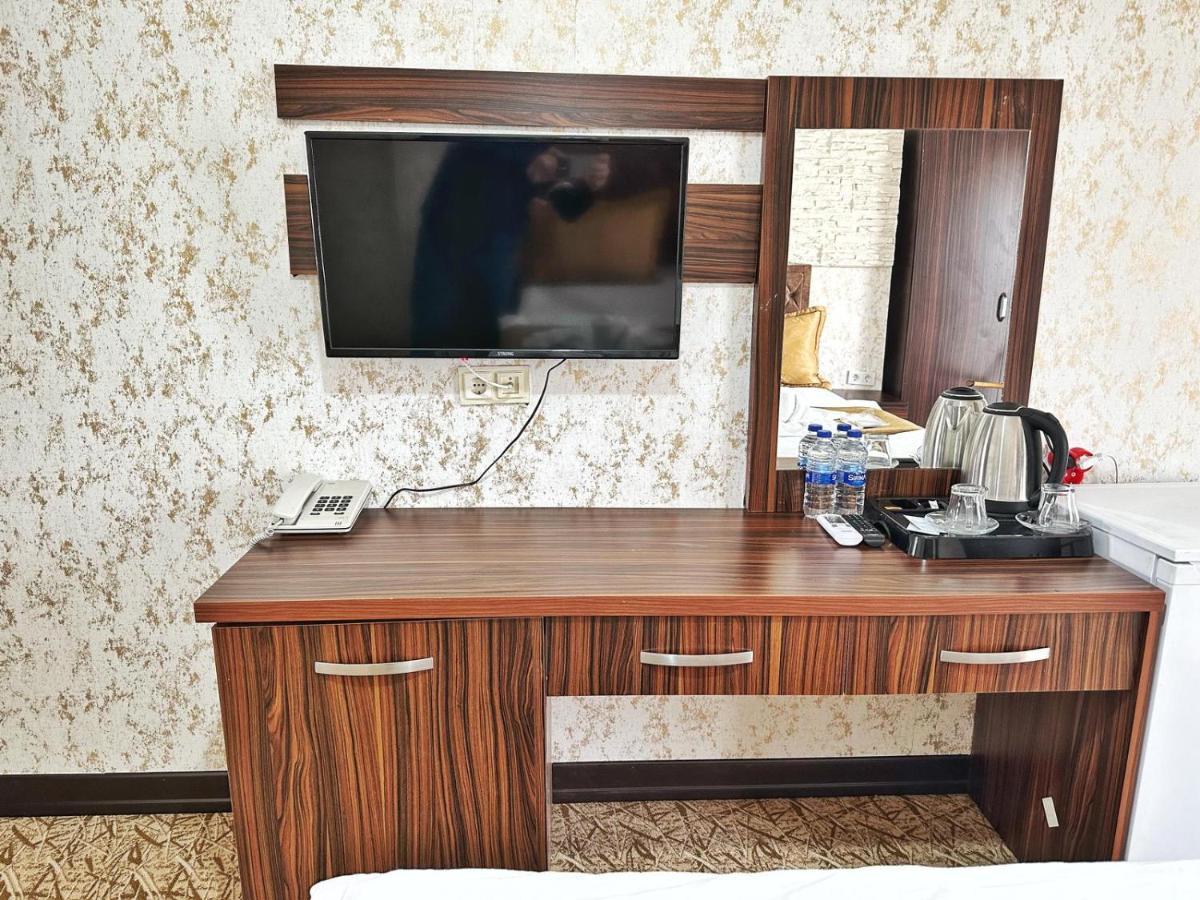 Rose Suite & Hotel Бююкчекмедже Екстериор снимка
