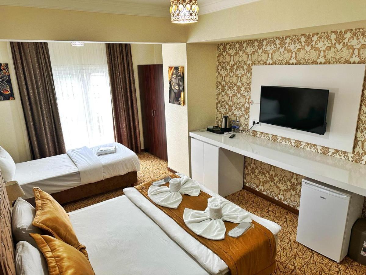 Rose Suite & Hotel Бююкчекмедже Екстериор снимка