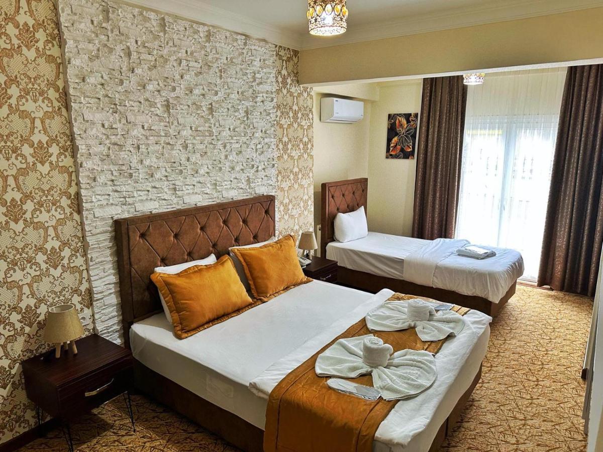 Rose Suite & Hotel Бююкчекмедже Екстериор снимка