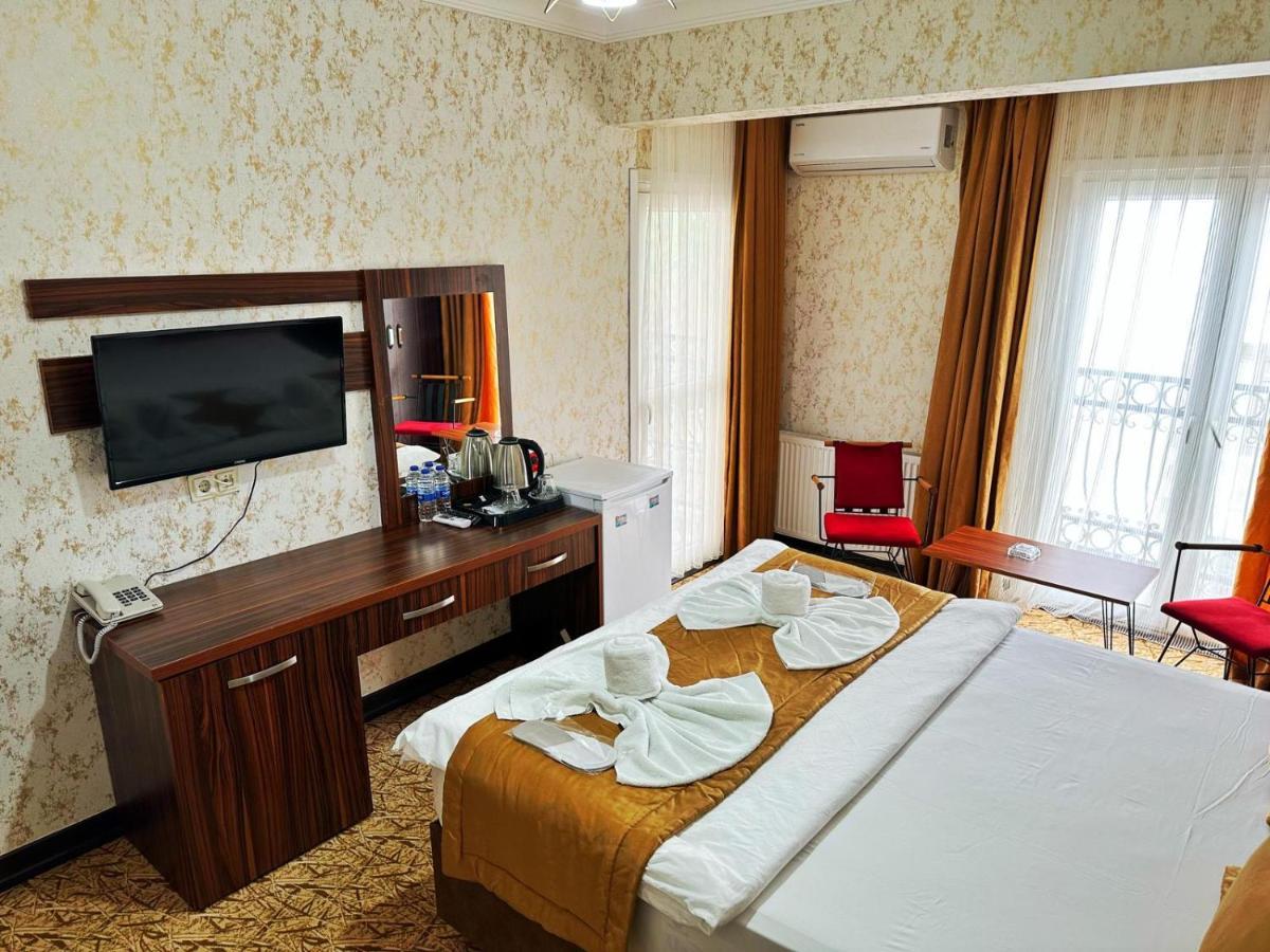 Rose Suite & Hotel Бююкчекмедже Екстериор снимка